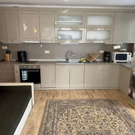 ваня Apartment *